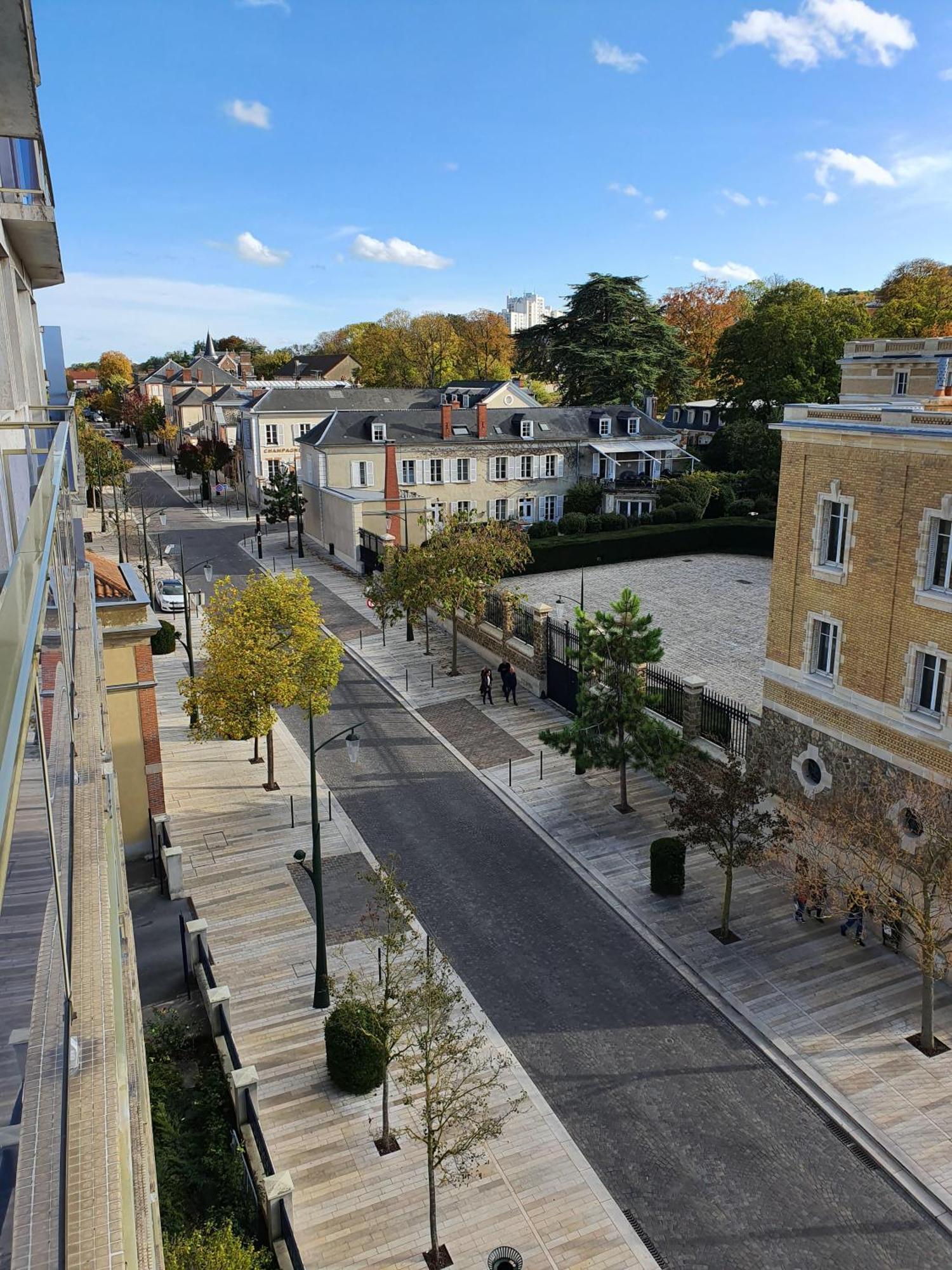 L'Epopee Panoramique - Parking - Avenue De Champagne - Epernay公寓 客房 照片