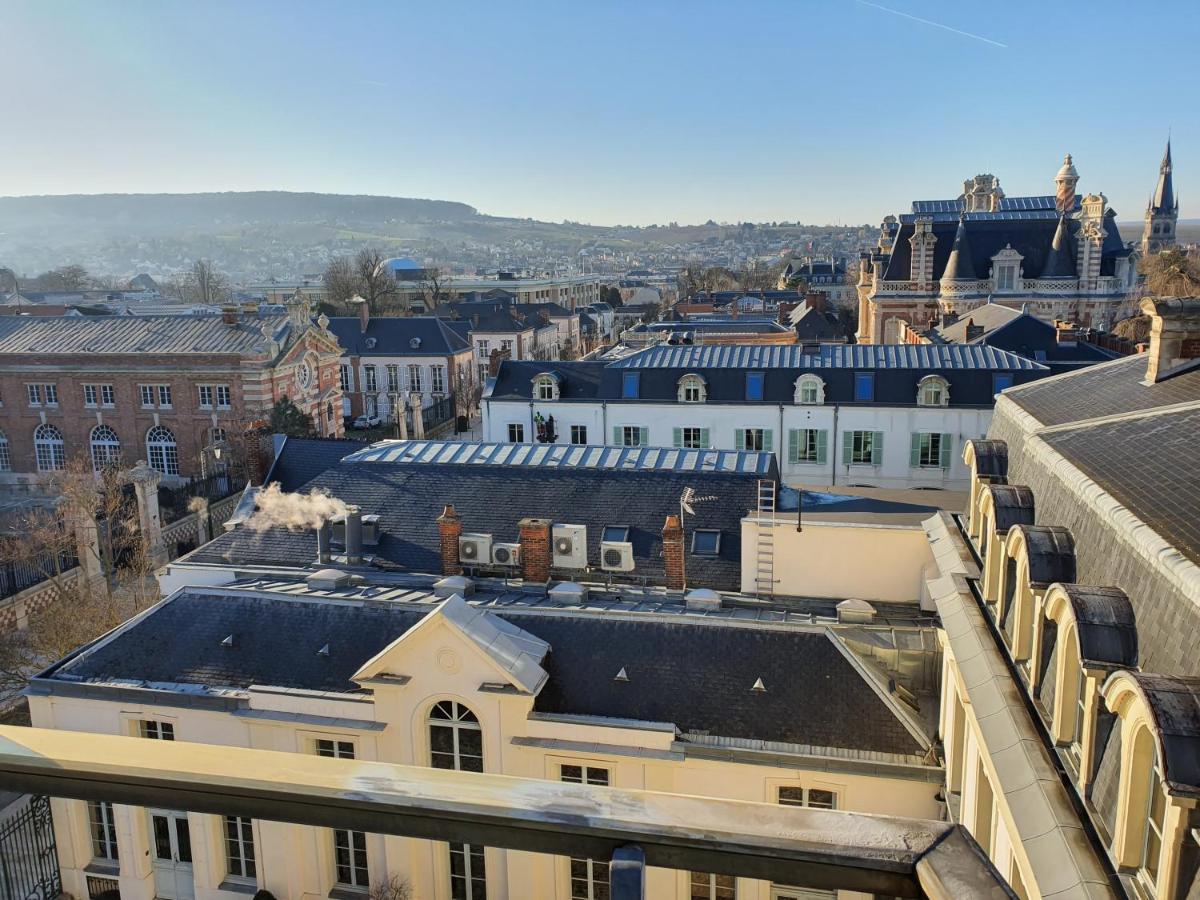 L'Epopee Panoramique - Parking - Avenue De Champagne - Epernay公寓 外观 照片